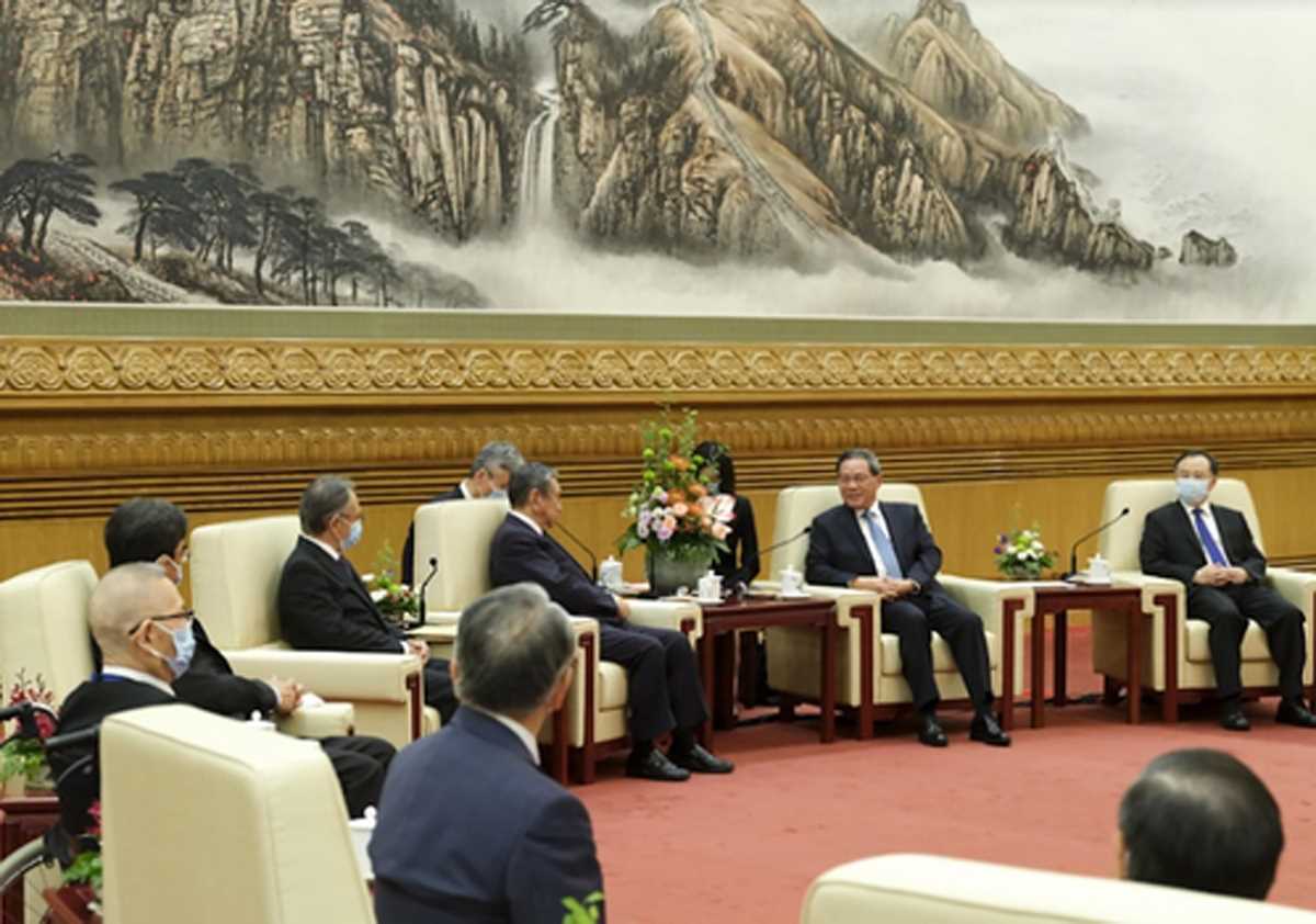 चीनी पीएम ने जापानी व्यापार प्रतिनिधिमंडल से भेंट की